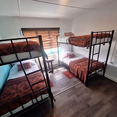 Hostel Kuntur Puerto Natales Eksteriør bilde