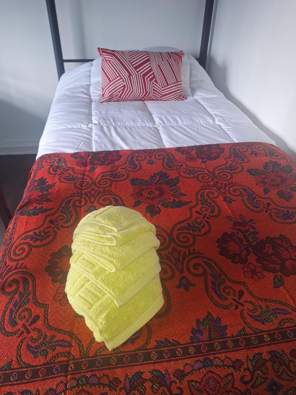 Hostel Kuntur Puerto Natales Eksteriør bilde