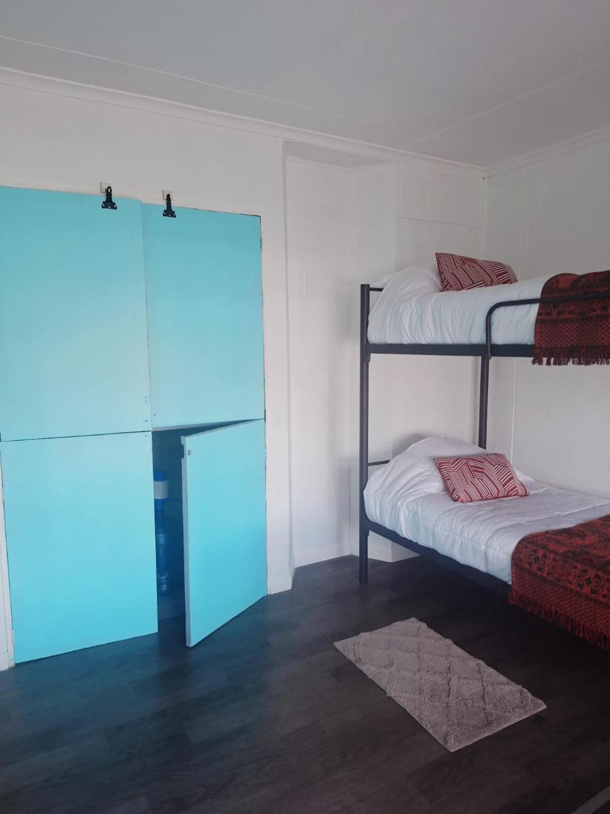 Hostel Kuntur Puerto Natales Eksteriør bilde
