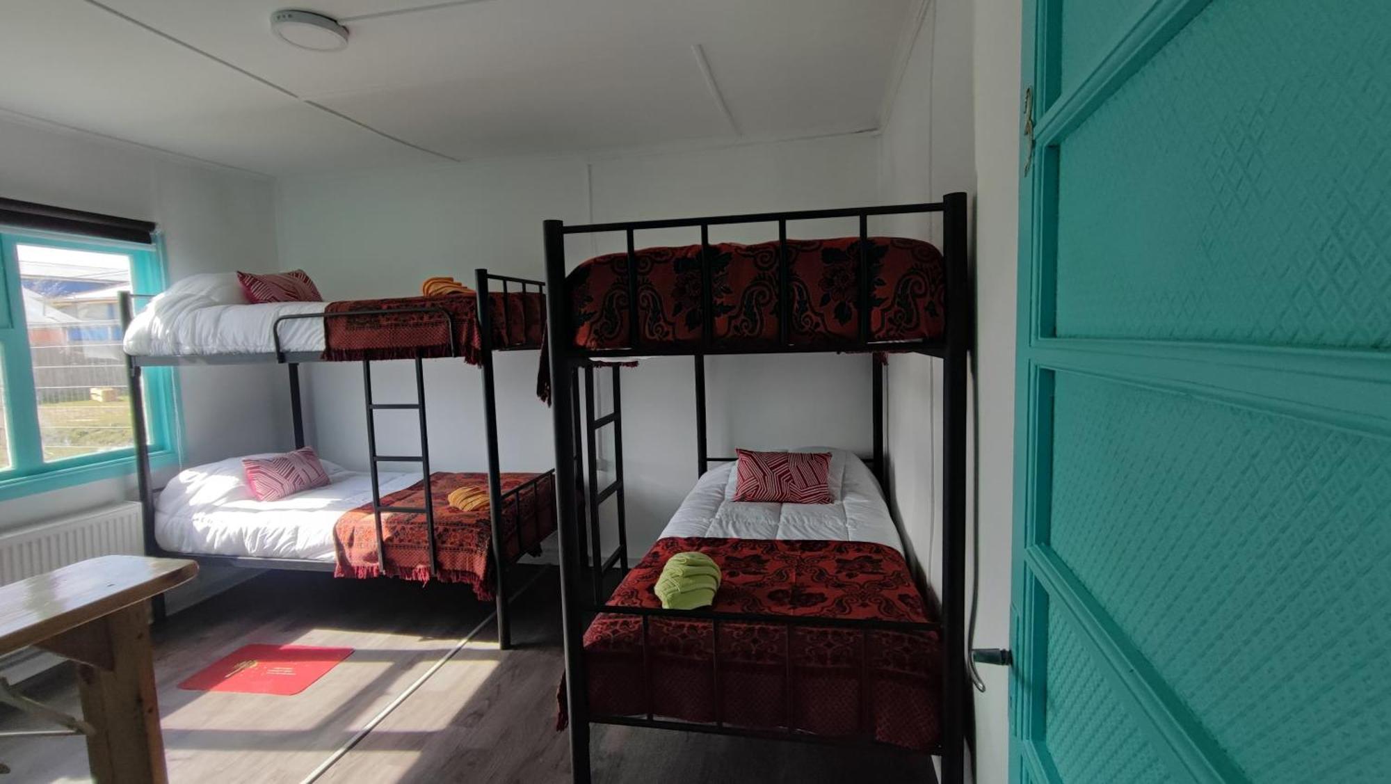Hostel Kuntur Puerto Natales Eksteriør bilde