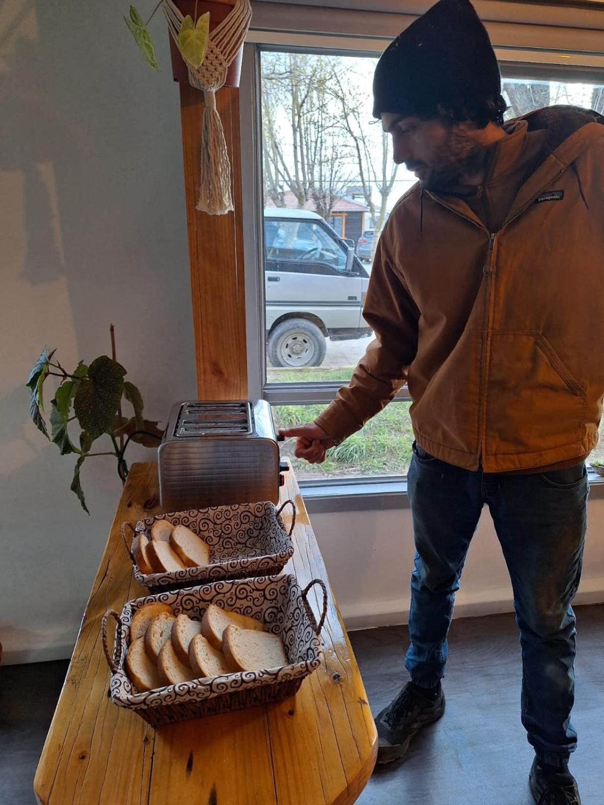 Hostel Kuntur Puerto Natales Eksteriør bilde