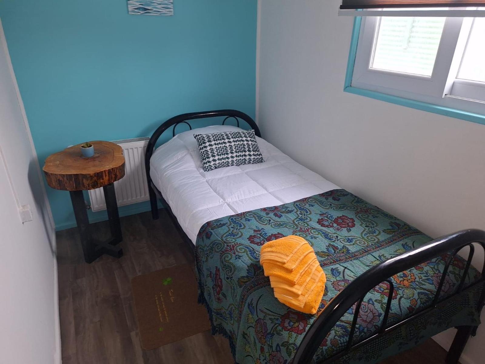 Hostel Kuntur Puerto Natales Eksteriør bilde