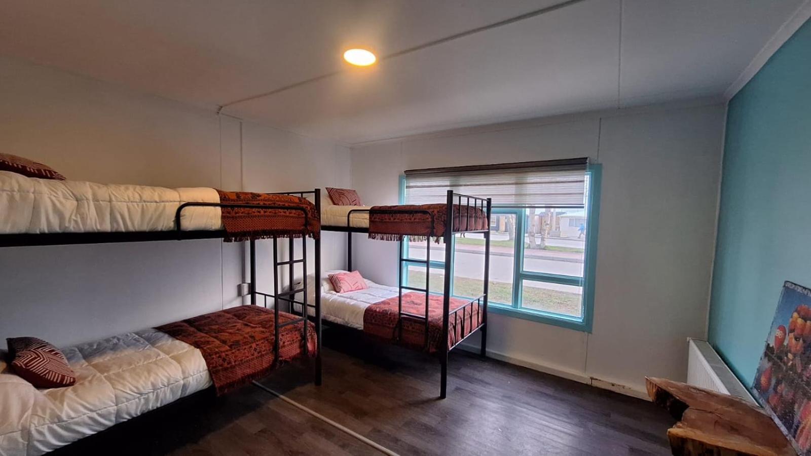 Hostel Kuntur Puerto Natales Eksteriør bilde