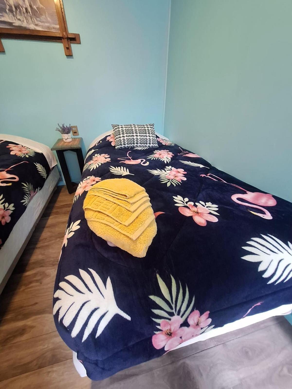 Hostel Kuntur Puerto Natales Eksteriør bilde