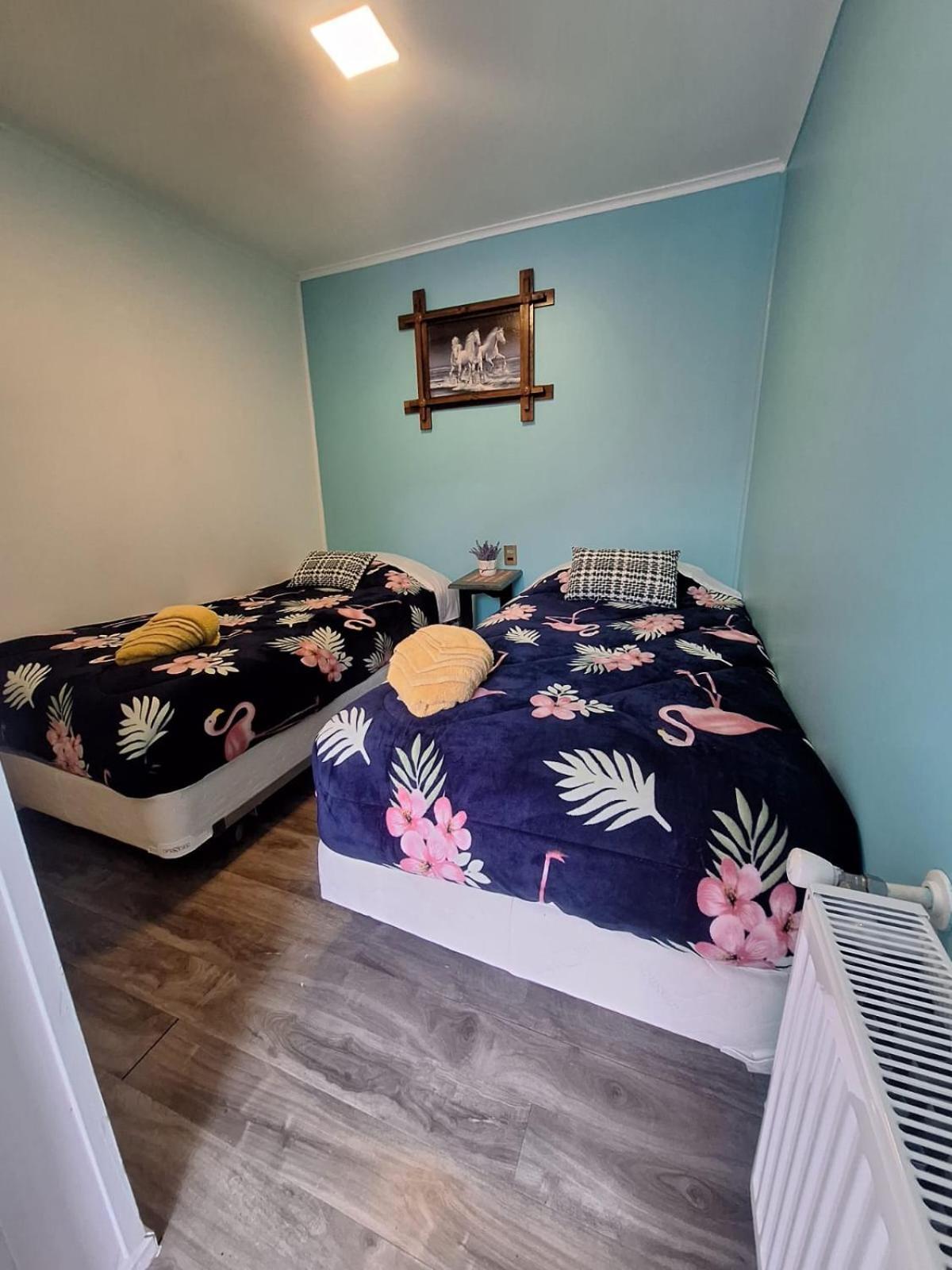 Hostel Kuntur Puerto Natales Eksteriør bilde