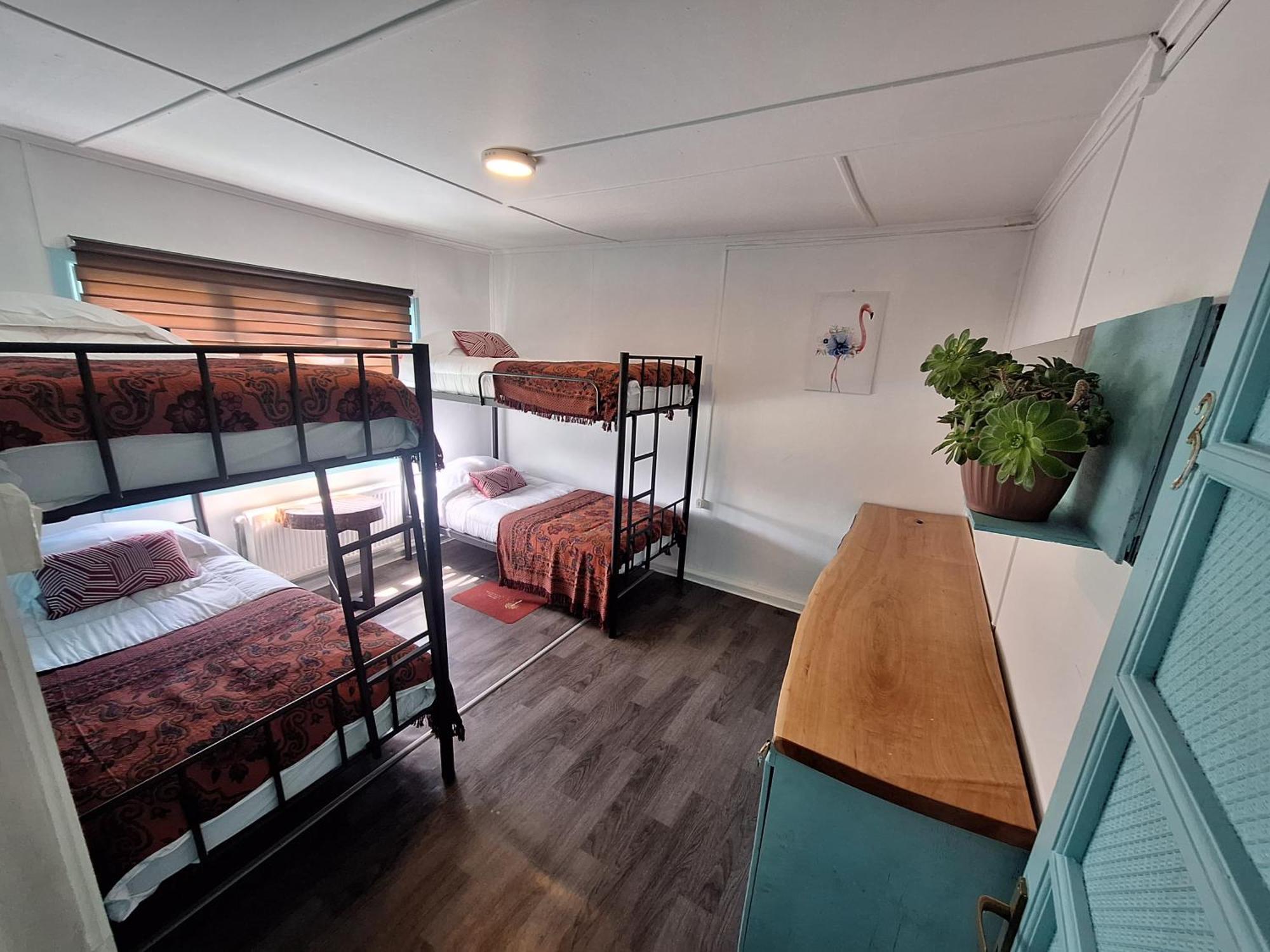 Hostel Kuntur Puerto Natales Eksteriør bilde